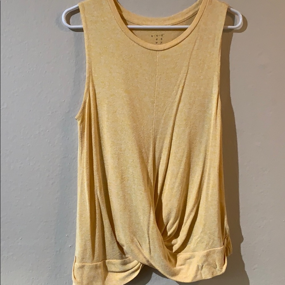 And eawy Blouse/ Yellow/ Tank Style